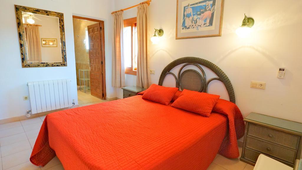 La Madrugada - Luxury Moraira Villa With Sea Views And Private Heated Pool Eksteriør bilde